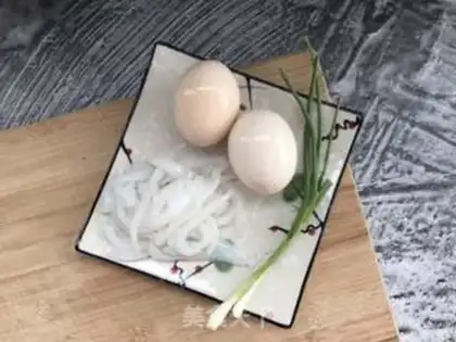 Make Silverfish running eggs step 0