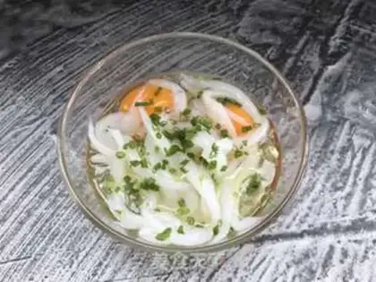 Make Silverfish running eggs step 1
