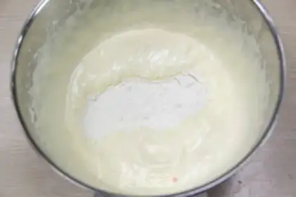 Make Strawberry cake step 1