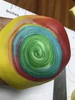 Make Spiral rainbow souffle step 20