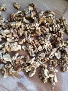 Make Amber walnuts step 2