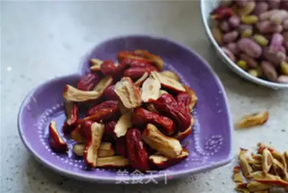 Make Red dates, soy sauce step 2