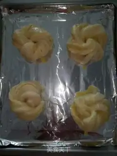 Make Coconut flower bread step 6