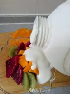 Make Yogurt and fruit step 2