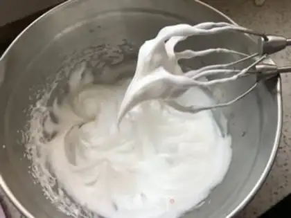 Make Yogurt cake step 7