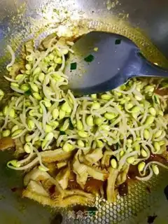 Make Bean sprouts burn cattle step 6