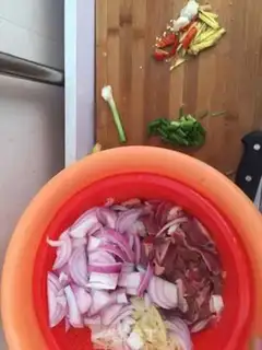 Make Spicy soup step 1