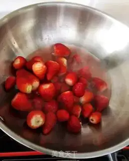 Make Strawberry jam step 2