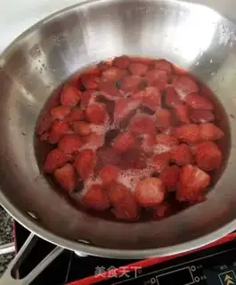 Make Strawberry jam step 3