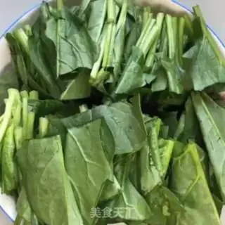 Make Spinach fried eggs step 0