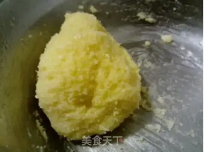 Make Milky coconut silk ball step 3