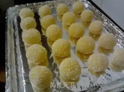 Make Milky coconut silk ball step 6