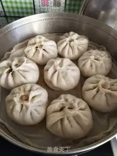 Make Pepper beef buns step 12