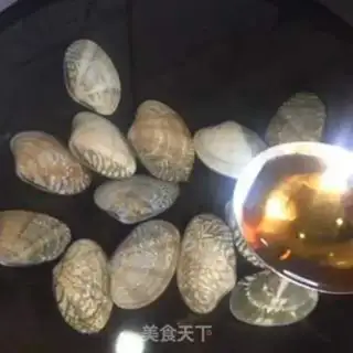 Make Flower clams and eggs step 1