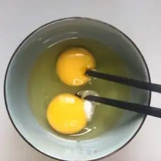 Make Flower clams and eggs step 4