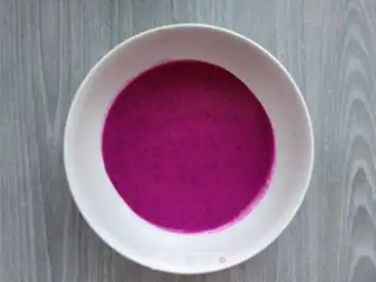 Make Gradually colored yogurt cup step 4