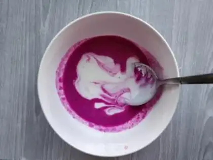 Make Gradually colored yogurt cup step 6