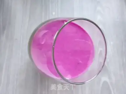 Make Gradually colored yogurt cup step 9