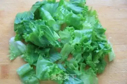 Make Gold sausage salad step 5