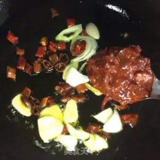 Make Scrambled clams step 2