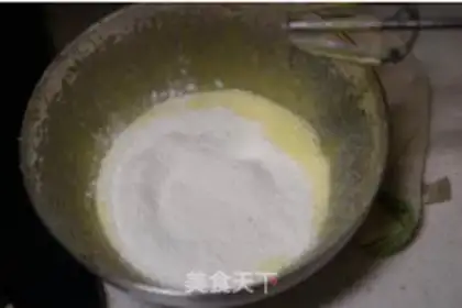Make Cream Swiss roll step 4