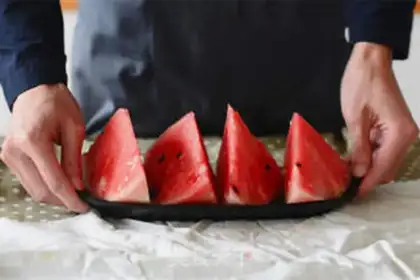 Make Watermelon sandy ice step 2