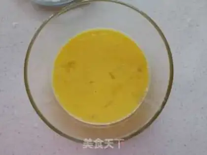 Make Cracker omelet step 1