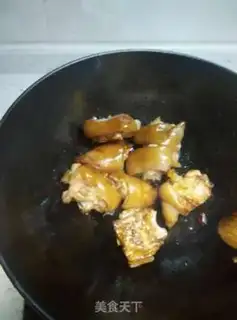 Make Red burning pig hoof step 3