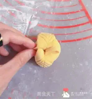 Make Apple buns step 4