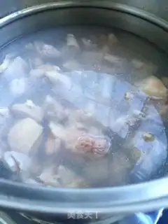 Make Chicken with wine step 1