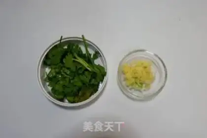 Make A dry pot of tea and mushrooms step 4