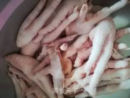 Make Frozen chicken claws step 0