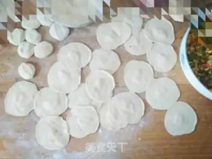 Make Cucumber vegetable dumplings step 5