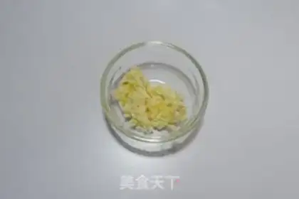 Make Horse hooves and shrimp fried aces step 2