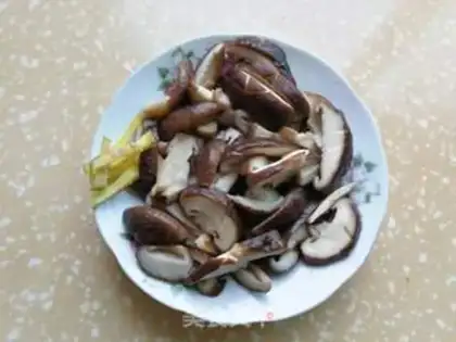 Make Meatloaf mushrooms and eggs step 1