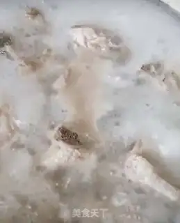 Make Mountain medicine and bone soup step 1