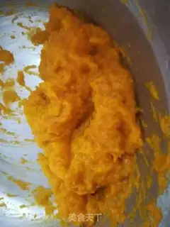 Make Pumpkin buns step 1