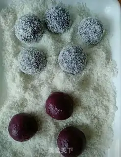 Make Coconut potato ball step 7