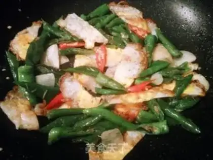 Make Skin peppers and eggs step 7