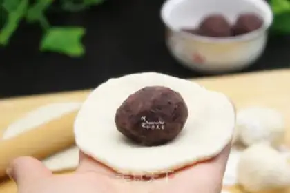 Make Sweet buns of red beans step 6