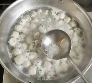 Make Fishball soup step 8