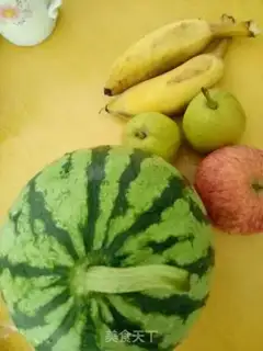 Make Watermelon apple pear banana salad step 0