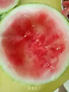 Make Watermelon apple pear banana salad step 1