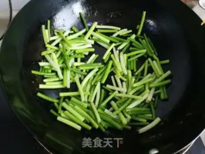 Make Garlic fried meat step 4