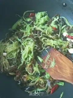 Make The fragrance of sauce step 4