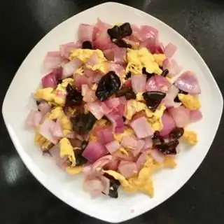Make Onion wooded eggs step 6