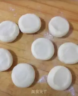 Make An egg box of celery step 7