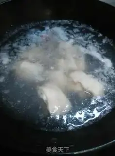 Make Red burning pig hoof step 0