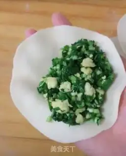 Make An egg box of celery step 8