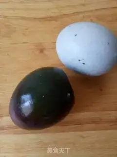 Make Three-coloured eggs step 1
